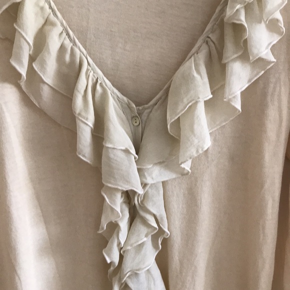 Cotton blouse with silk and cotton ruffles. Size Small, in cream/ivory color. - Picture 2 of 2